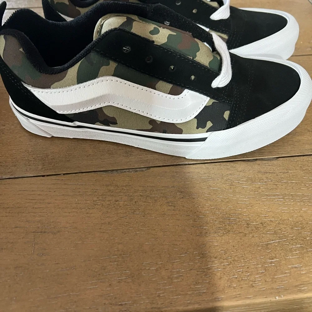 Kids Vans Camo Black/Green Slip-On Sneakers - Picture 4 of 7